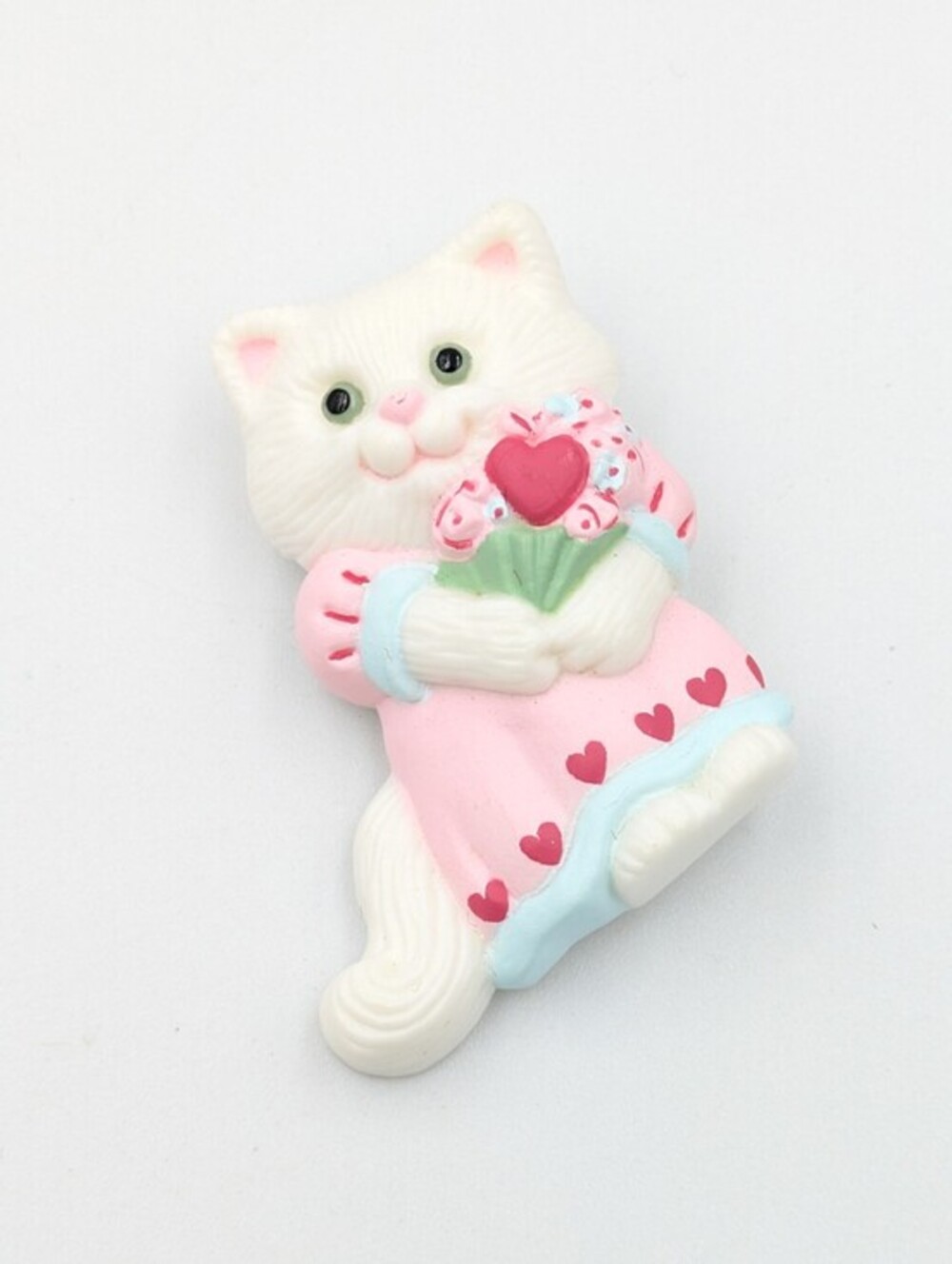 Vintage 1991 Hallmark Valentine's Day pin brooch white cat heart bouquet